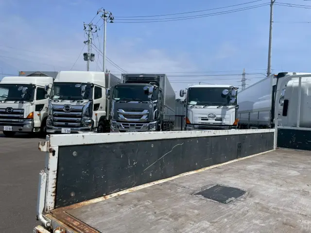 いすゞ エルフ 2PG-NPS88AR(4WD)の写真12