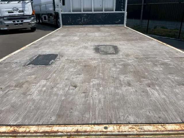 いすゞ エルフ 2PG-NPS88AR(4WD)の写真18