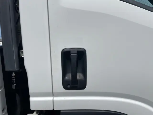 いすゞ エルフ 2PG-NPS88AR(4WD)の写真20