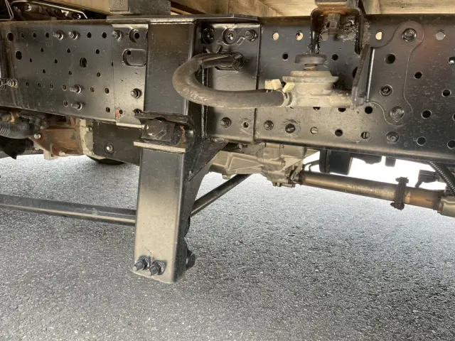 いすゞ エルフ 2PG-NPS88AR(4WD)の写真24