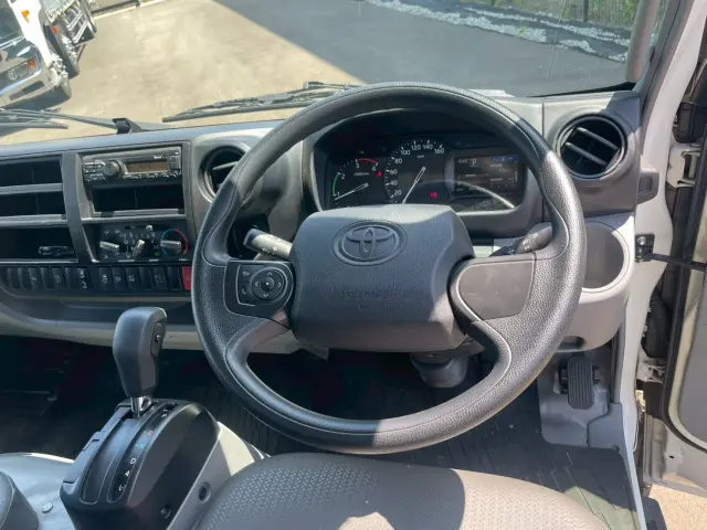 トヨタ ダイナ 2RG-XZU700(2WD)の写真44