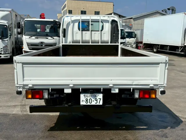 いすゞ エルフ 2PG-NPS88AR(4WD)の写真5