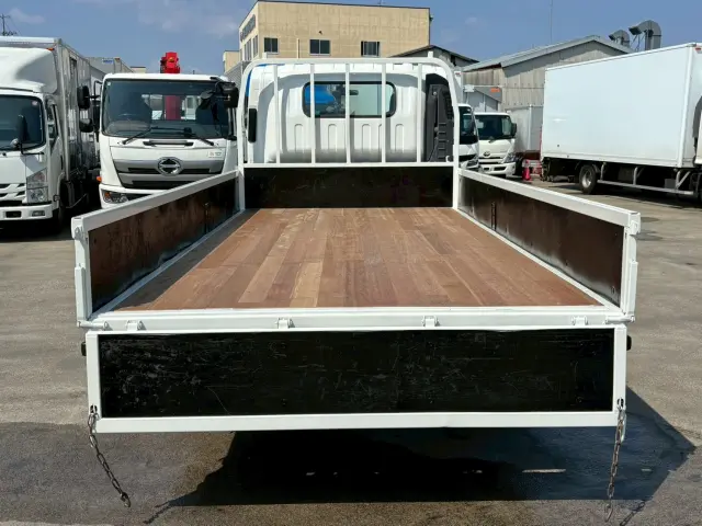 いすゞ エルフ 2PG-NPS88AR(4WD)の写真10