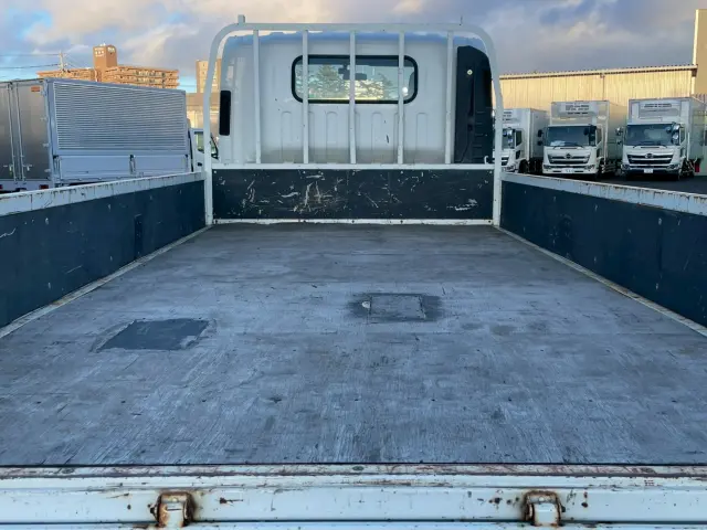 いすゞ エルフ 2PG-NPS88AR(4WD)の写真12