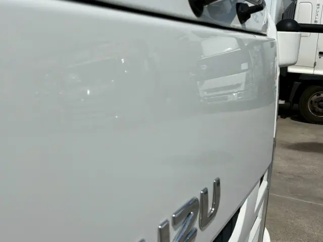いすゞ エルフ 2PG-NPS88AR(4WD)の写真16