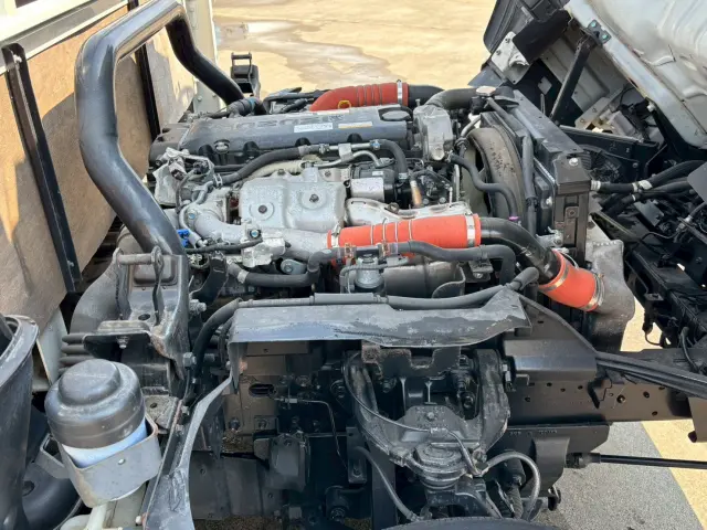 いすゞ エルフ 2PG-NPS88AR(4WD)の写真24