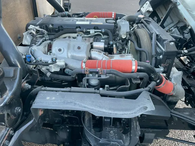 いすゞ エルフ 2PG-NPS88AR(4WD)の写真32