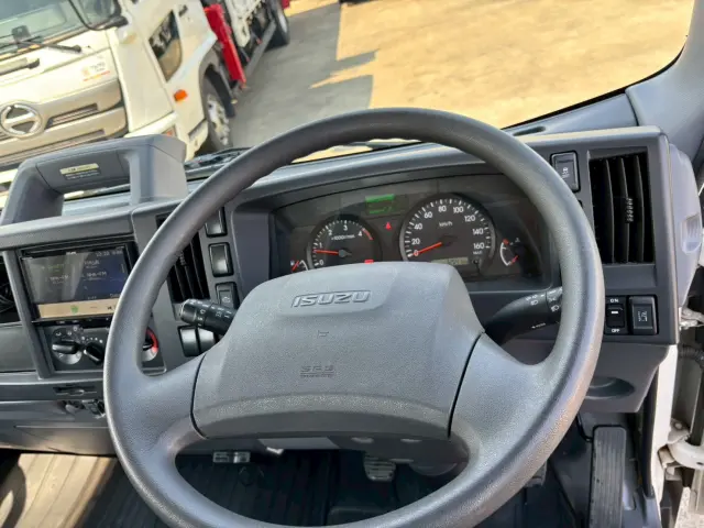 いすゞ エルフ 2PG-NPS88AR(4WD)の写真34