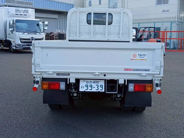 日野 デュトロ 2RG-XZU605M(2WD)の写真5