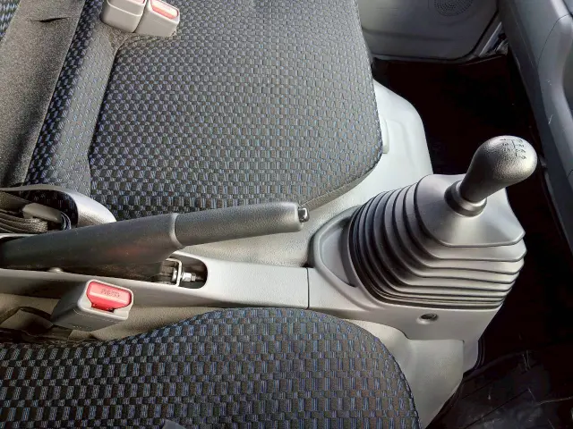 日野 デュトロ 2RG-XZU605M(2WD)の写真43