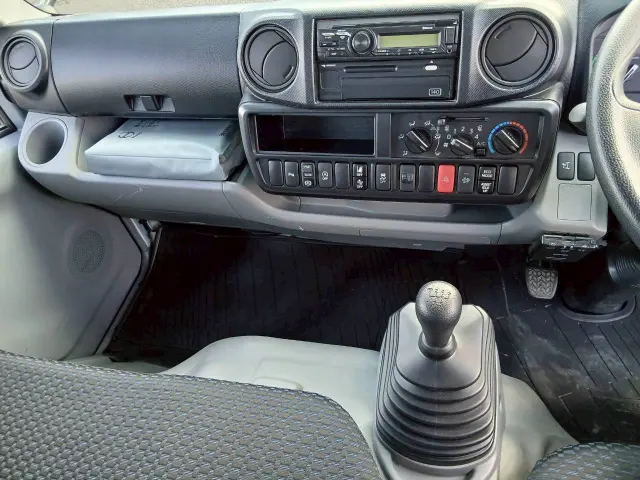 日野 デュトロ 2RG-XZU605M(2WD)の写真44