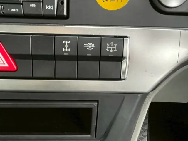 三菱 スーパーグレート 2PG-FS70HZ(8x4)の写真40