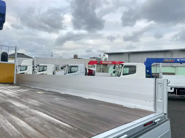 日野 レンジャー 2KG-FE2ACA(2WD)の写真13