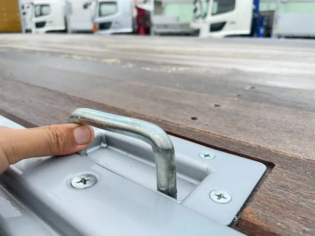 日野 レンジャー 2KG-FE2ACA(2WD)の写真16