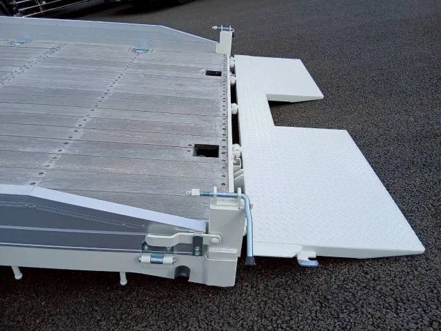 日野 レンジャー 2KG-FE2ACA(2WD)の写真14