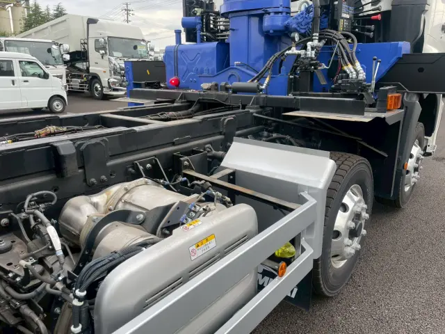 日野 プロフィア 2DG-FW1AHC(8x4)の写真14