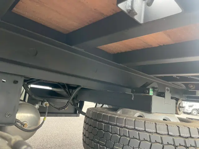 日野 プロフィア 2DG-FW1AHC(8x4)の写真34