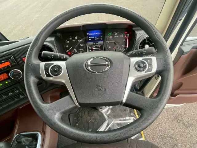 日野 プロフィア 2DG-FW1AHC(8x4)の写真39