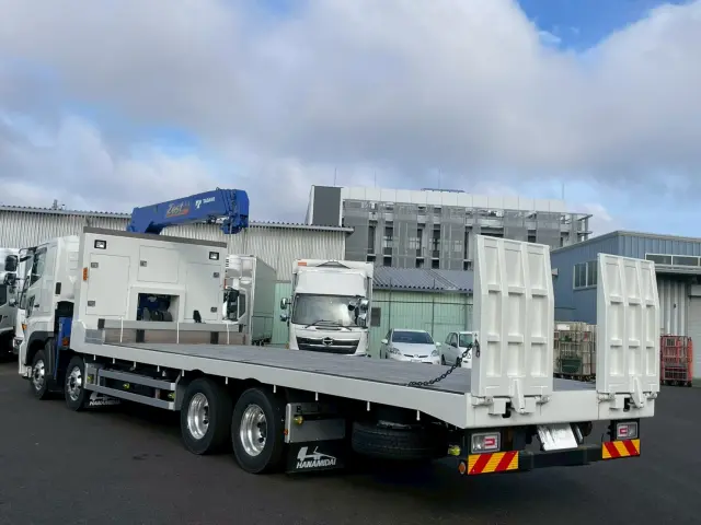 日野 プロフィア 2DG-FW1AHC(2WD)の写真6