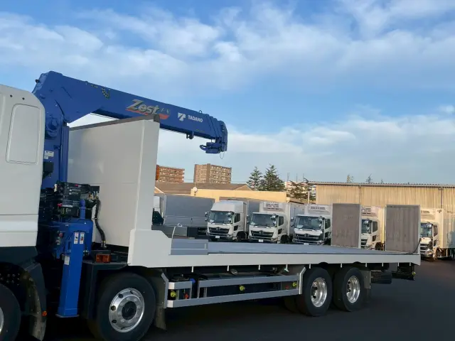 日野 プロフィア 2DG-FW1AHC(2WD)の写真10