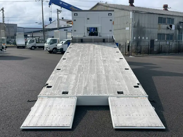 日野 プロフィア 2DG-FW1AHC(2WD)の写真11