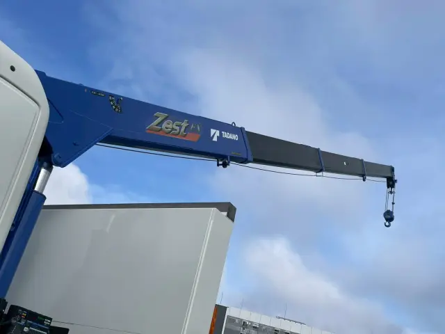 日野 プロフィア 2DG-FW1AHC(2WD)の写真22