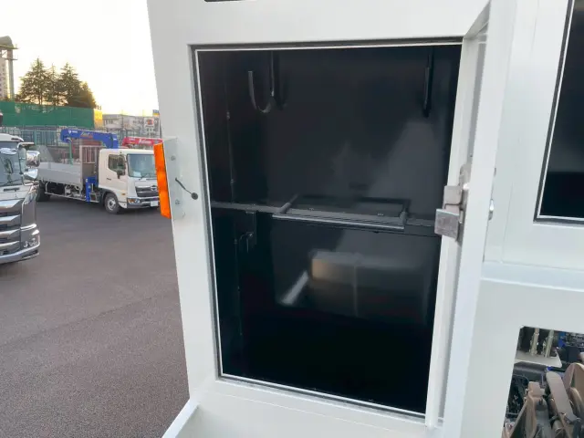 日野 プロフィア 2DG-FW1AHC(2WD)の写真27