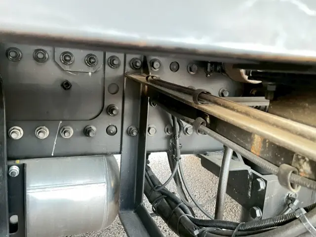 日野 プロフィア 2DG-FW1AHC(2WD)の写真34