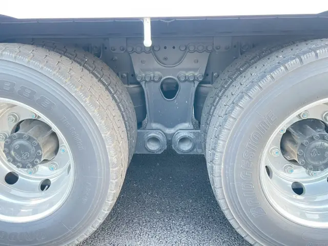 日野 プロフィア 2DG-FW1AHC(2WD)の写真38