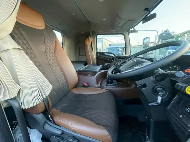 日野 プロフィア 2DG-FW1AHC(2WD)の写真42