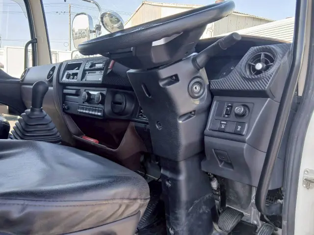 日野 レンジャー 2KG-GD2ABA(2WD)の写真44