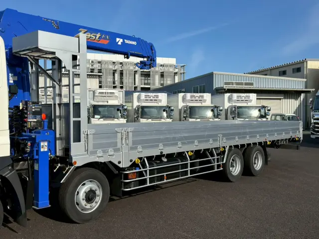 日野 プロフィア 2DG-FW1AHC(8x4)の写真9