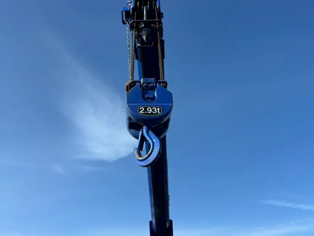 日野 プロフィア 2DG-FW1AHC(8x4)の写真24