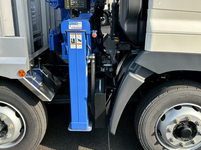 日野 プロフィア 2DG-FW1AHC(8x4)の写真26