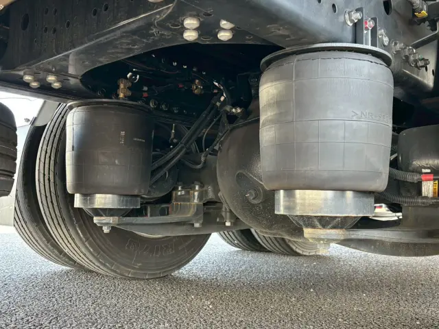 日野 プロフィア 2DG-FW1AHC(8x4)の写真35