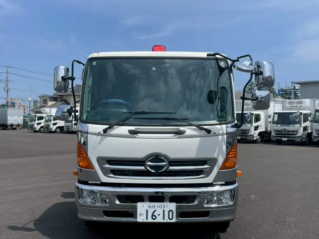 日野 レンジャープロ QKG-FE7JLAA(2WD)の写真2