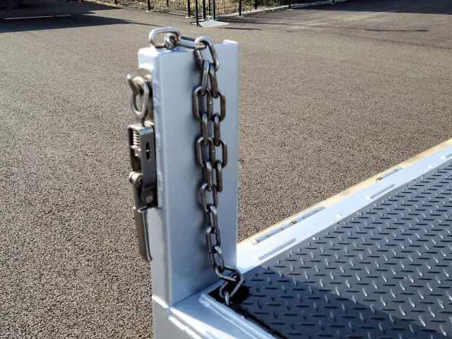 日野 レンジャー 2KG-FE2ABA(2WD)の写真16