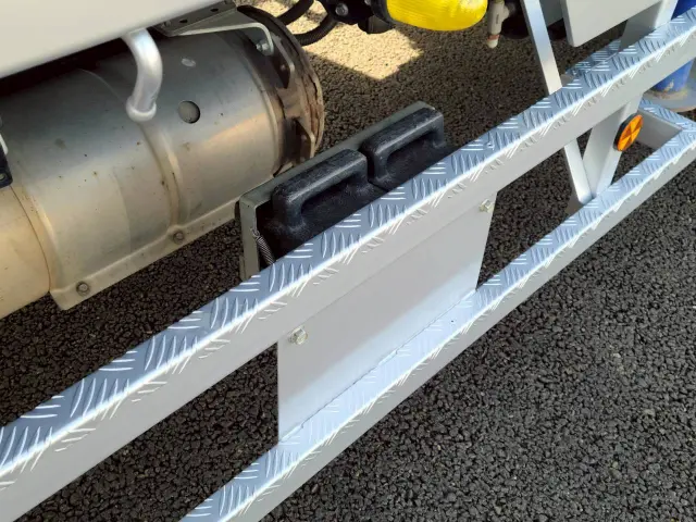 日野 レンジャー 2KG-FE2ABA(2WD)の写真18