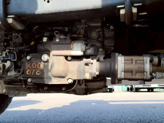 日野 レンジャー 2KG-FE2ABA(2WD)の写真41