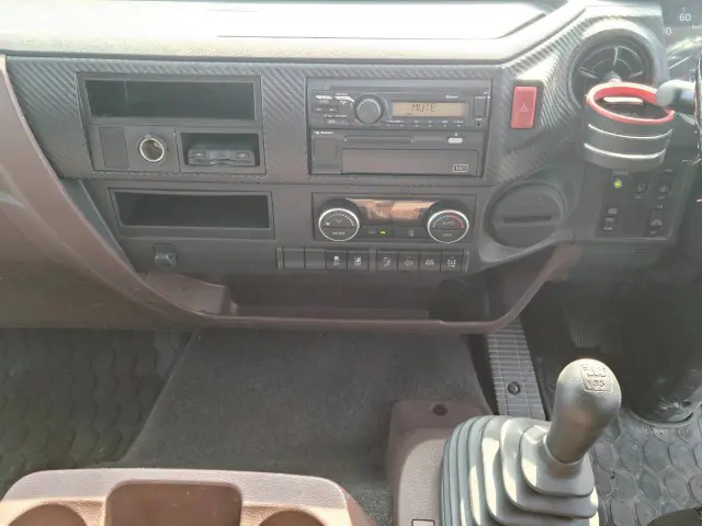 日野 レンジャー 2KG-FE2ABA(2WD)の写真45