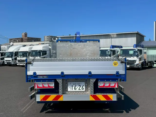 いすゞ フォワード 2RG-FTR90V2(2WD)の写真5