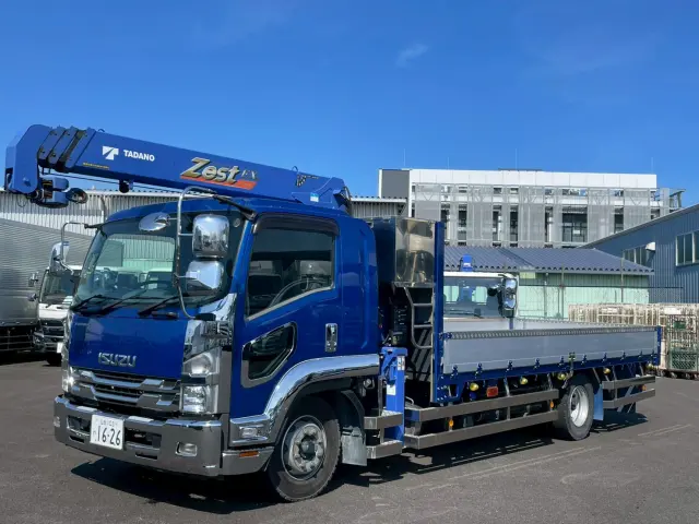 いすゞ フォワード 2RG-FTR90V2(2WD)の写真8