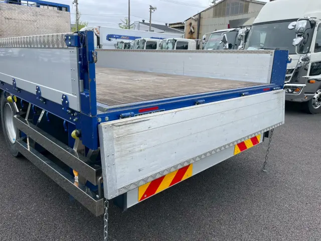いすゞ フォワード 2RG-FTR90V2(2WD)の写真20