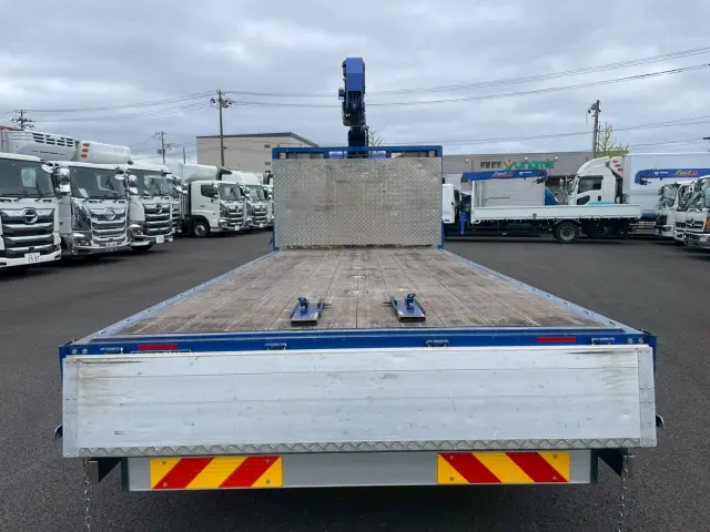 いすゞ フォワード 2RG-FTR90V2(2WD)の写真21