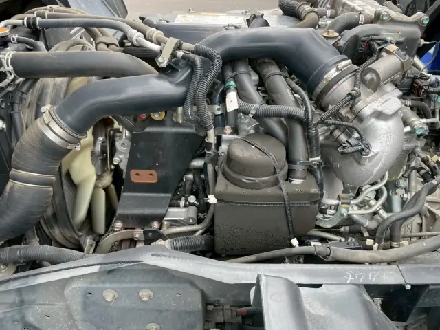 いすゞ フォワード 2RG-FTR90V2(2WD)の写真38