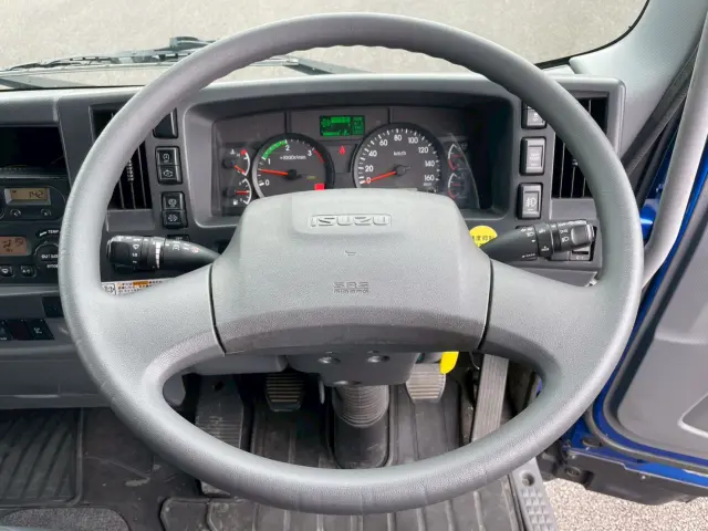 いすゞ フォワード 2RG-FTR90V2(2WD)の写真43