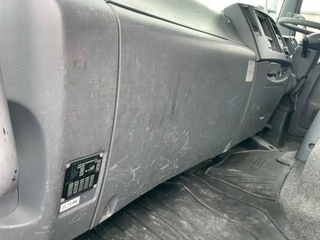 いすゞ フォワード 2RG-FTR90V2(2WD)の写真45