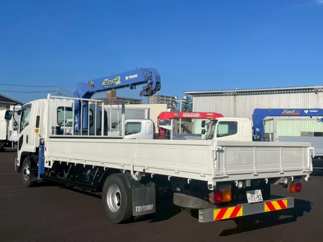 いすゞ フォワード TKG-FRR90S2(2WD)の写真6