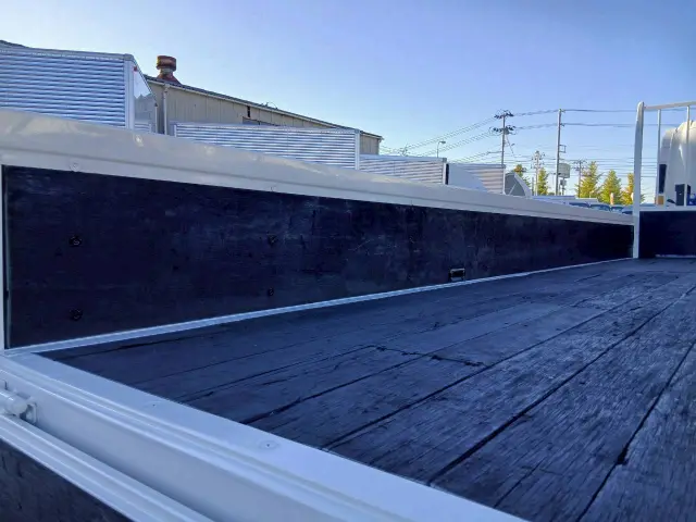 いすゞ フォワード TKG-FRR90S2(2WD)の写真10