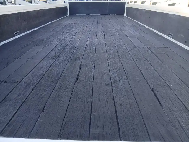 いすゞ フォワード TKG-FRR90S2(2WD)の写真12